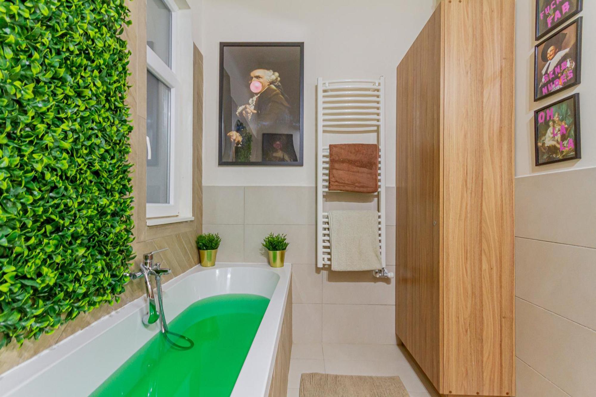 Apartment W17elegant Inner W/king Bed&friendly Host Budapest