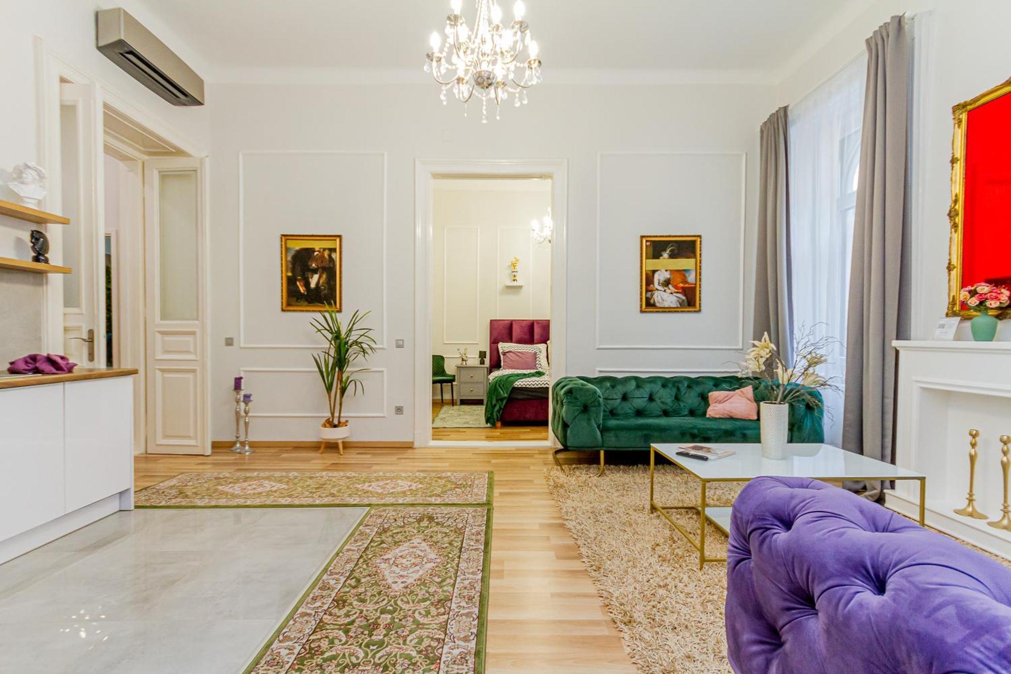 W17elegant Inner W/king Bed&friendly Host Apartamento Budapeste