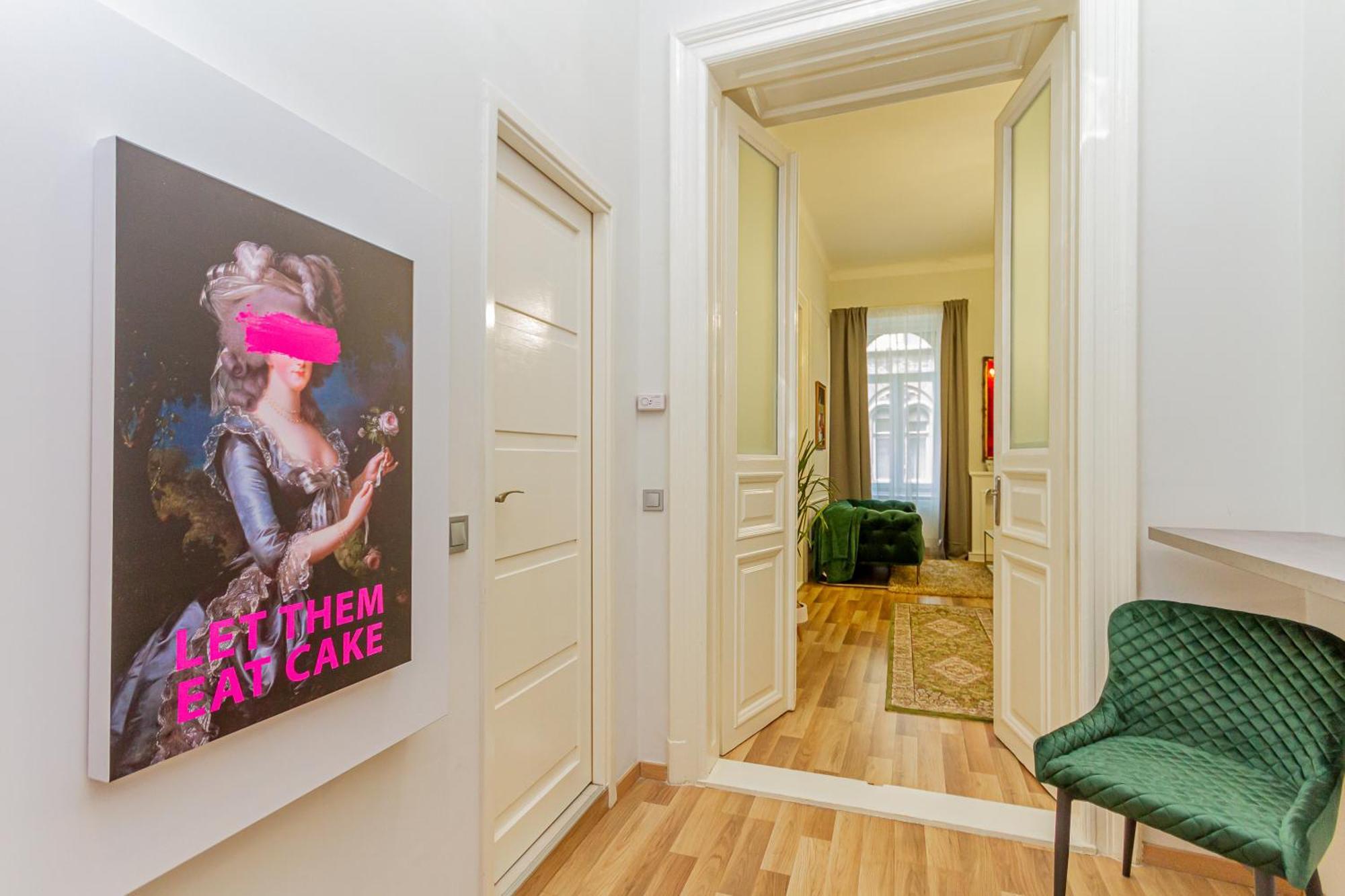 Apartment W17elegant Inner W/king Bed&friendly Host *